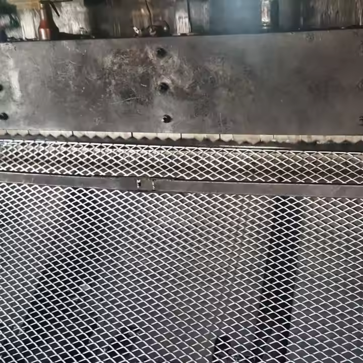 Stainless Expanded 304-Flattened
