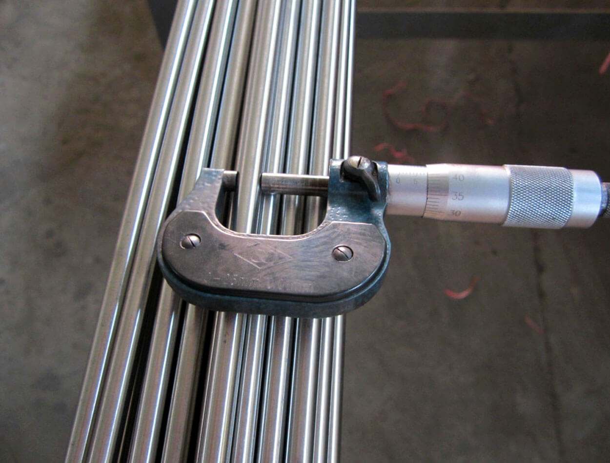 Stainless Steel Bar Inspection